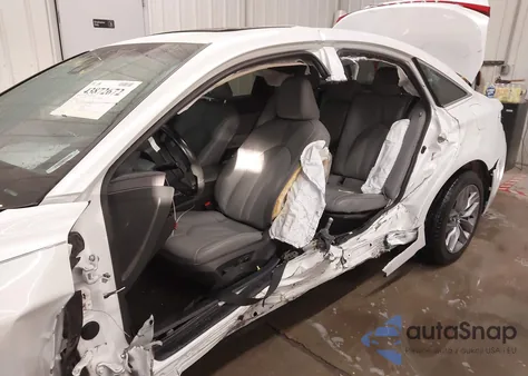 2020 Toyota Avalon Hybrid Xle from USA, damaged, VIN 4T1A21FB0LU016981